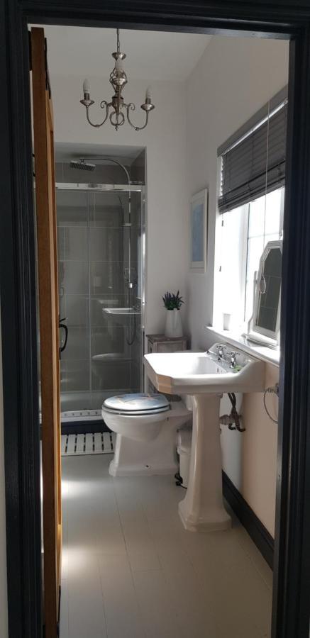 The Hideaway Villa Whitby Kültér fotó