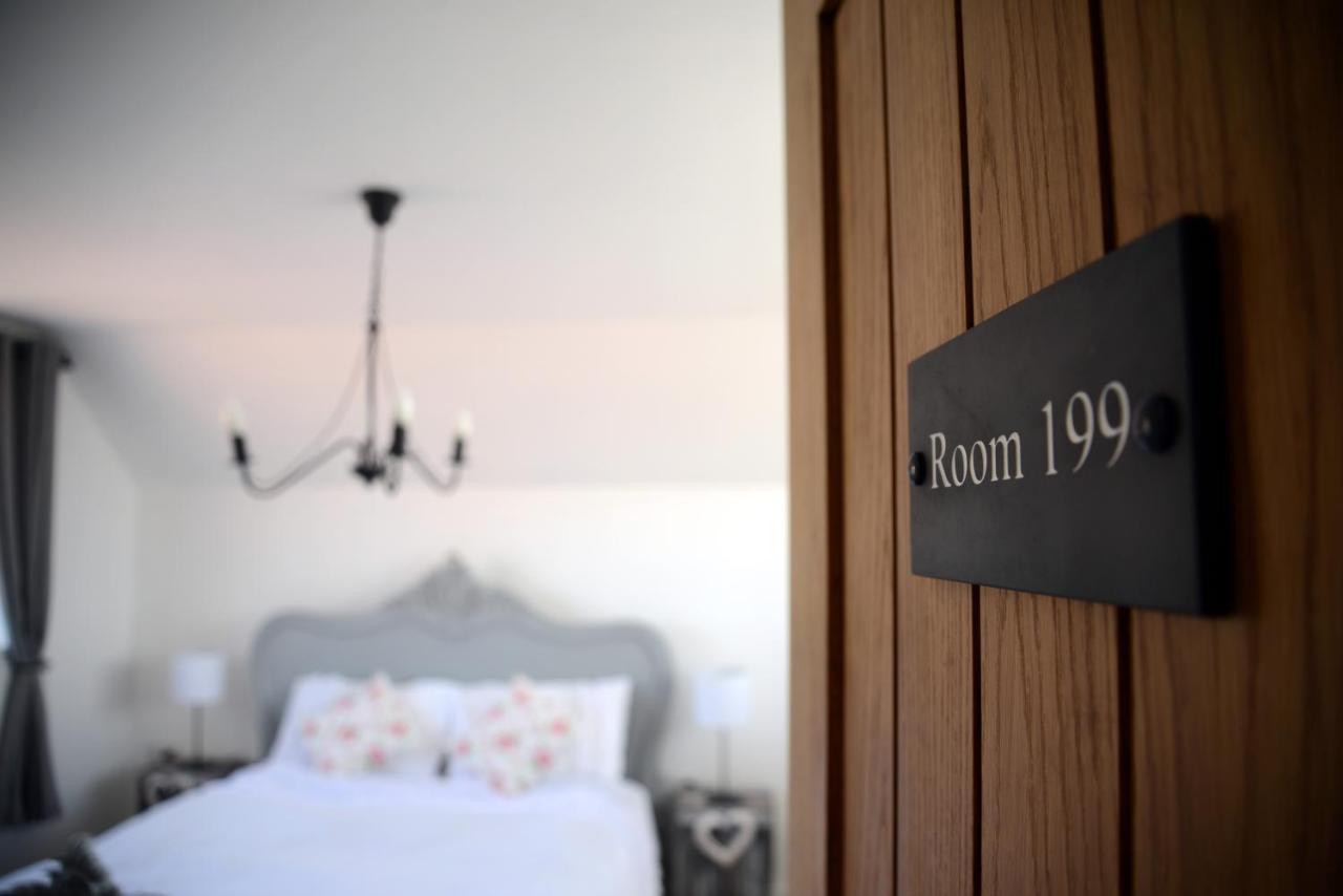 The Hideaway Villa Whitby Kültér fotó